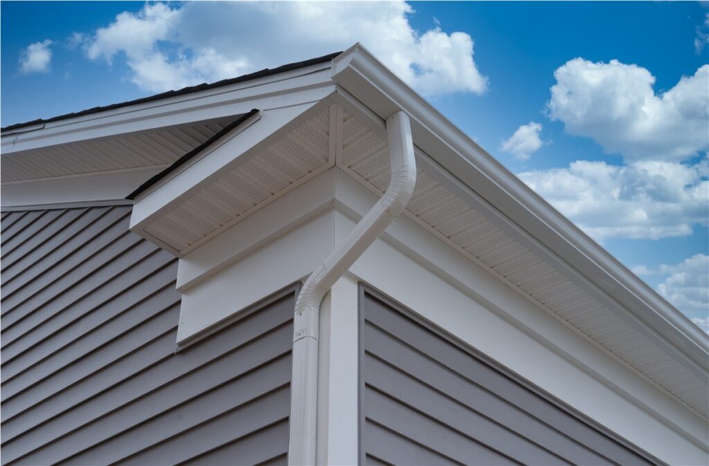 Rain Gutters in San Diego: Materials, Sizes, Colors, Guards and Costs 1 new gutter installation